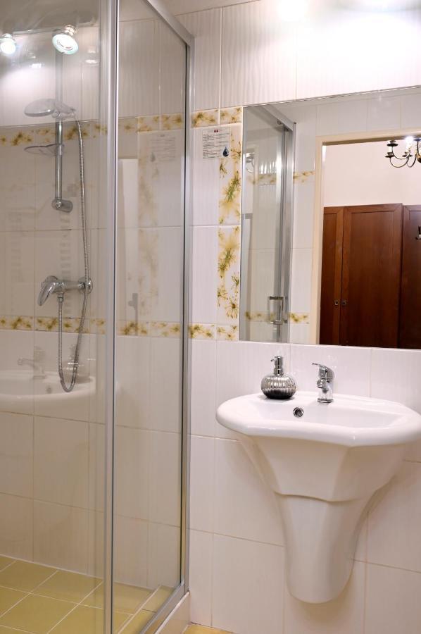 Hotel Boucek Kromeriz Luaran gambar